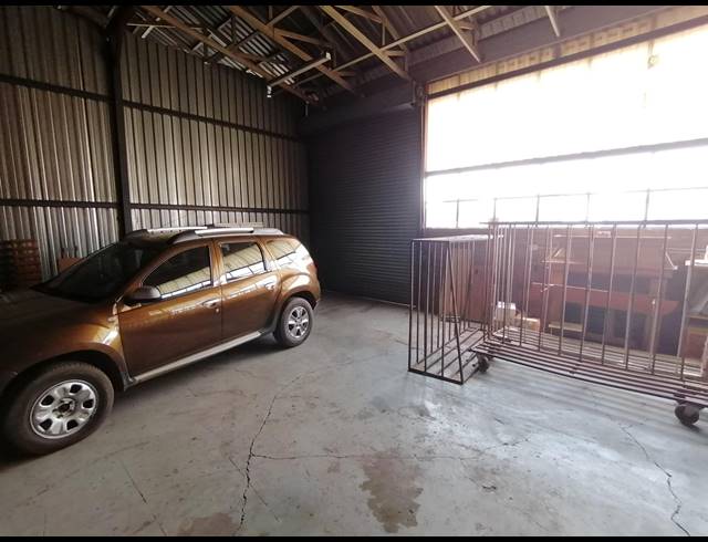 1,335M² WAREHOUSE FOR SALE IN ANDERBOLT